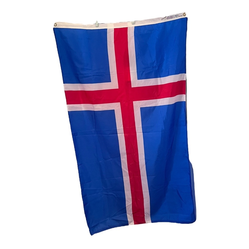 Iceland NY Glo Flag Outdoor Heavy Duty Made in USA 3' x 5' ft 94cm x 152cm EUC